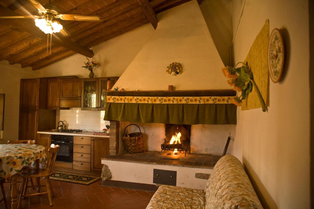 Agriturismo Girasole Gambassi Terme Habitación foto