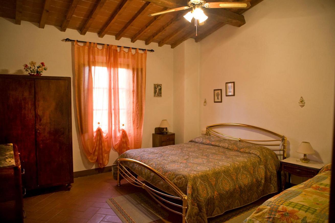 Agriturismo Girasole Gambassi Terme Habitación foto