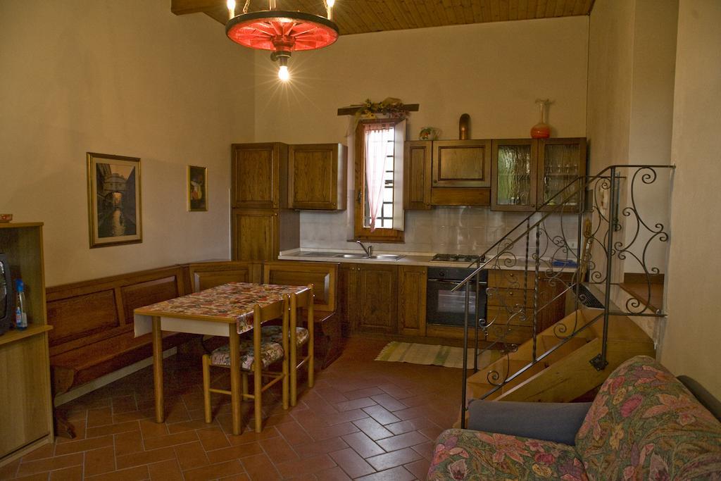 Agriturismo Girasole Gambassi Terme Exterior foto