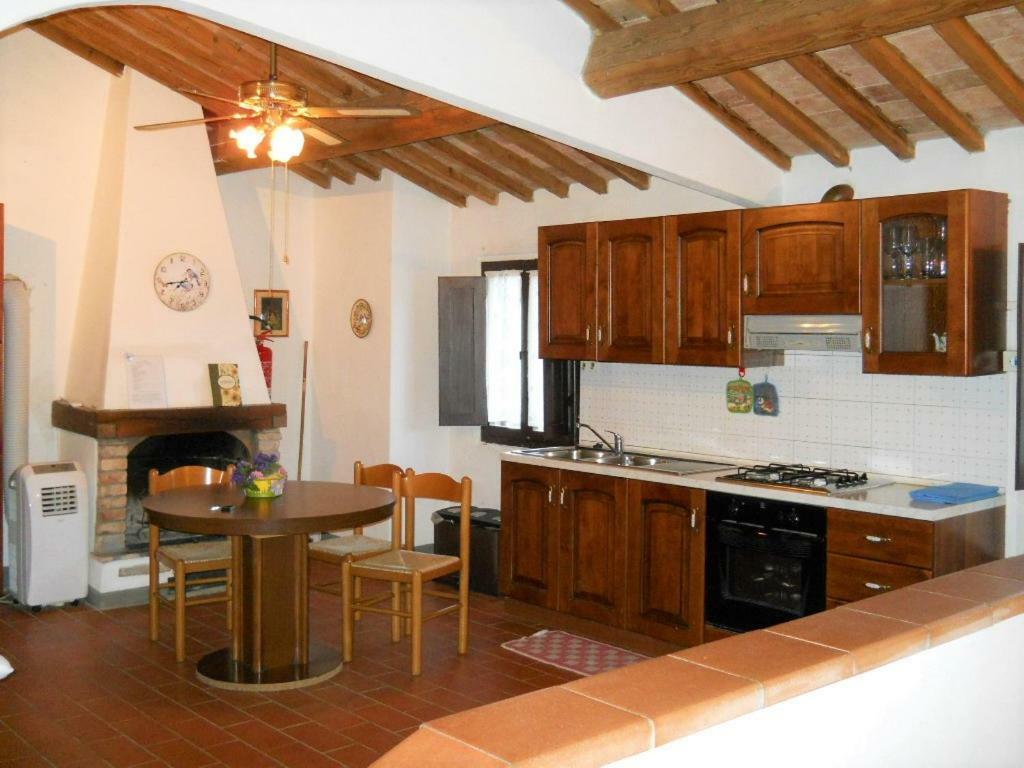 Agriturismo Girasole Gambassi Terme Exterior foto